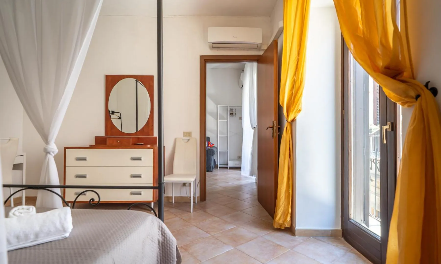 The Cathedral'S Hideaway - Casa Giusino Lägenhet Palermo 0*,
